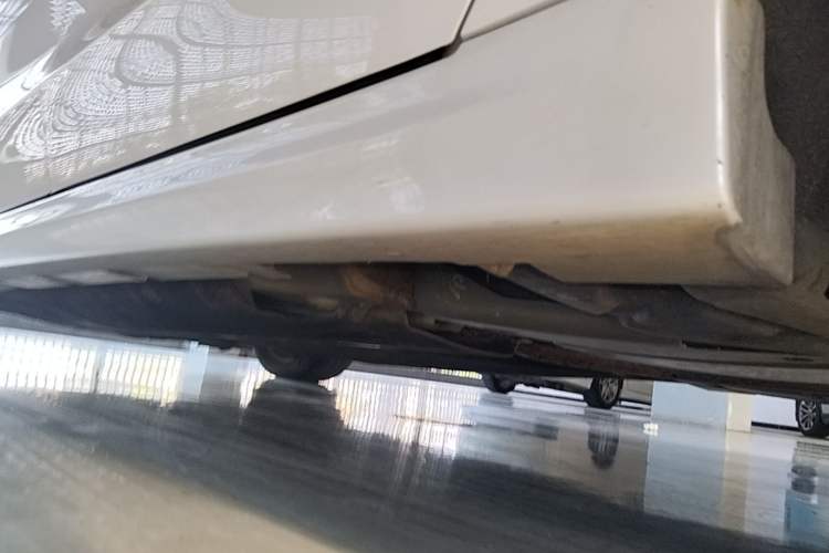 Used Ford Mondeo 2018 EcoBoost 180 Smart Control Fashion Model China VI Standard Left Side Sill