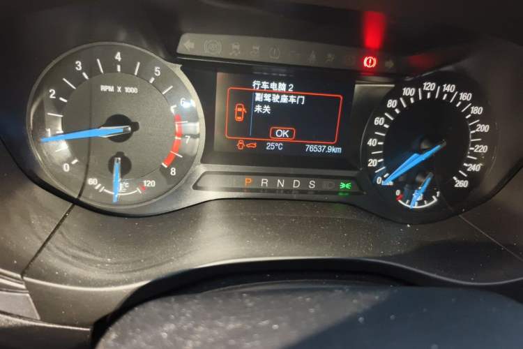 Used Ford Mondeo 2018 EcoBoost 180 Smart Control Fashion Model China VI Standard Odometer Close Up