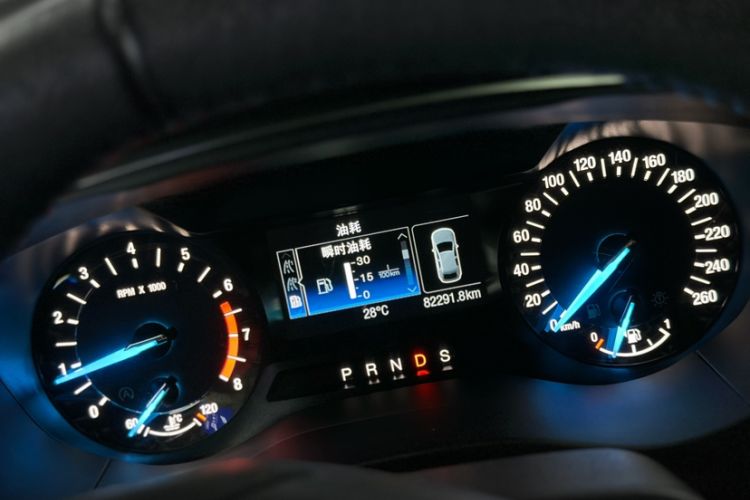 Used Ford Mondeo 2018 EcoBoost 200 Smart Control Fashion Model China V Standard Odometer Close Up