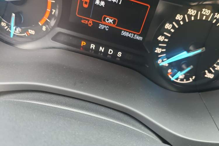 Used Ford Mondeo 2018 EcoBoost 180 Smart Control Fashion Model China V Standard Odometer Close Up