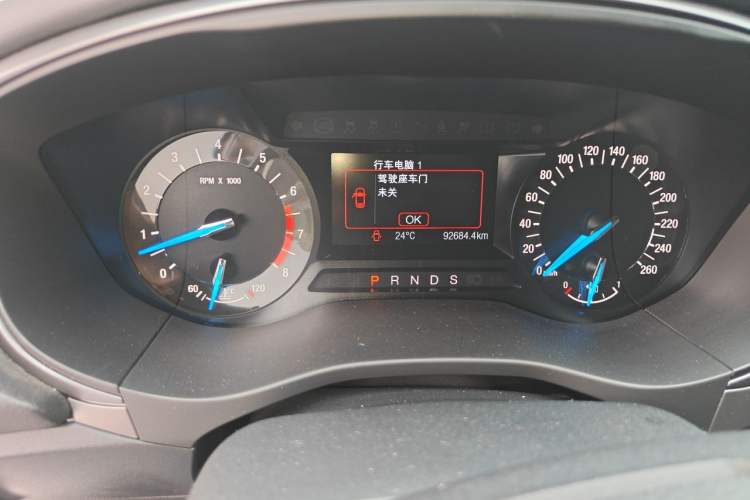 Used Ford Mondeo 2018 EcoBoost 180 Smart Control Fashion Model China V Standard Odometer Close Up