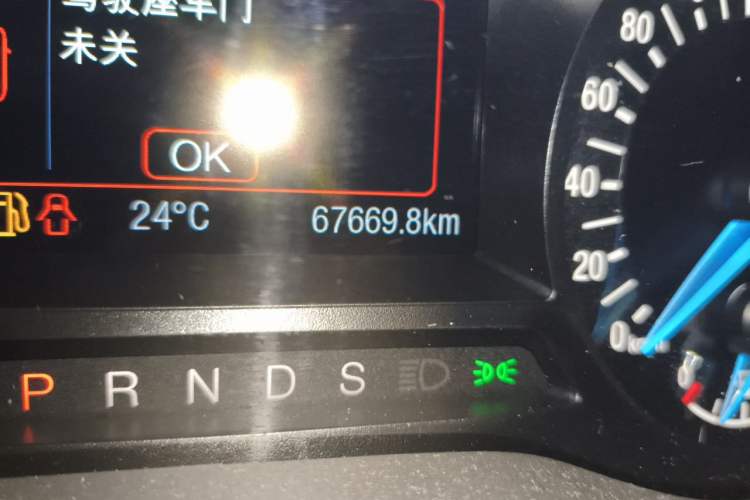 Used Ford Mondeo 2018 EcoBoost 180 Fashion Edition Odometer Close Up