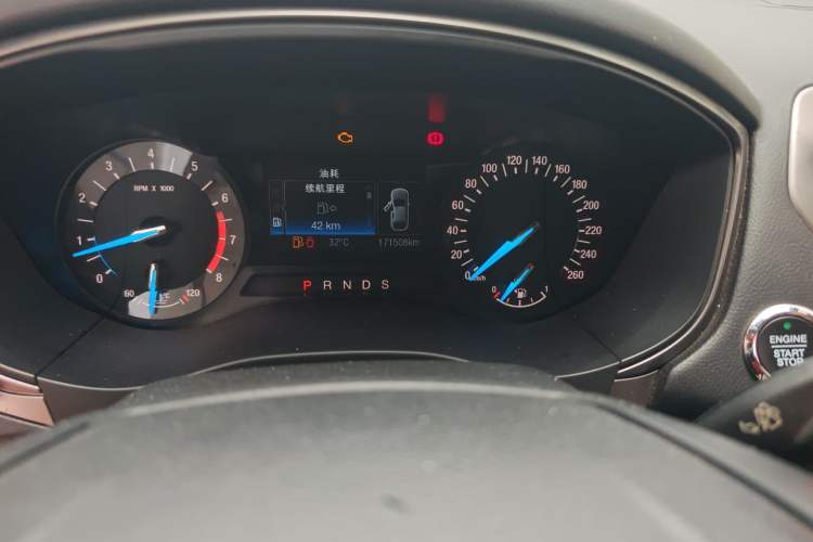 Used Ford Mondeo 2018 EcoBoost 200 Stylish Model Odometer Close Up