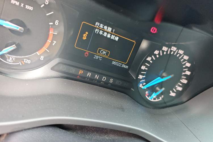 Used Ford Mondeo 2018 EcoBoost 180 Smart Control Fashion Model China V Standard Odometer Close Up