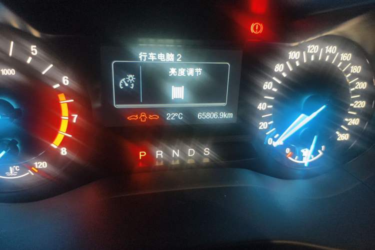 Used Ford Mondeo 2018 EcoBoost 180 Fashion Edition Odometer Close Up