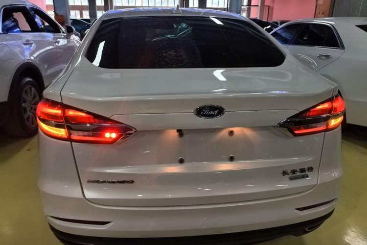 Used Ford Mondeo 2018 EcoBoost 200 Smart Control Fashion Model China V Standard Rear