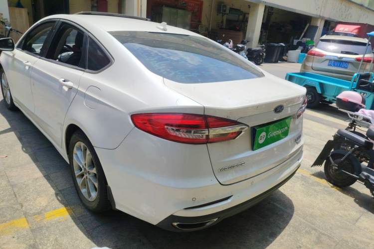 Used Ford Mondeo 2018 EcoBoost 180 Fashion Edition Rear