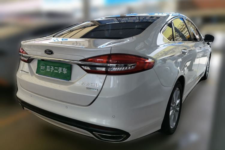 Used Ford Mondeo 2018 EcoBoost 200 Stylish Model Rear Right 45 Deg