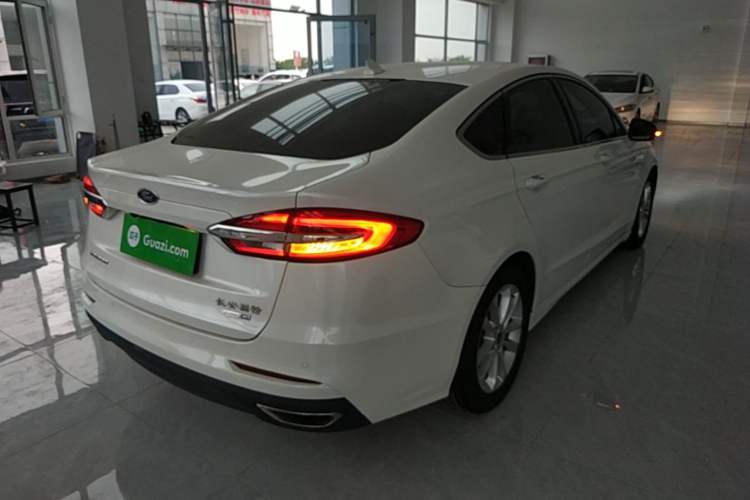 Used Ford Mondeo 2018 EcoBoost 180 Smart Control Fashion Model China V Standard Rear Right 45 Deg