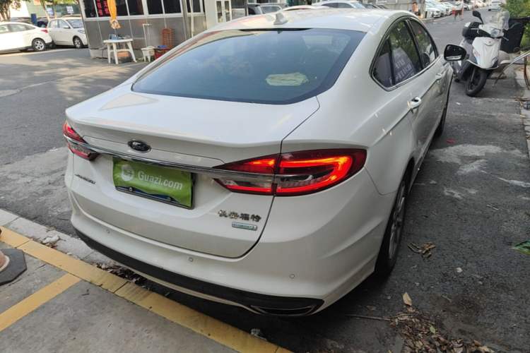 Used Ford Mondeo 2018 EcoBoost 180 Fashion Edition Rear Right 45 Deg