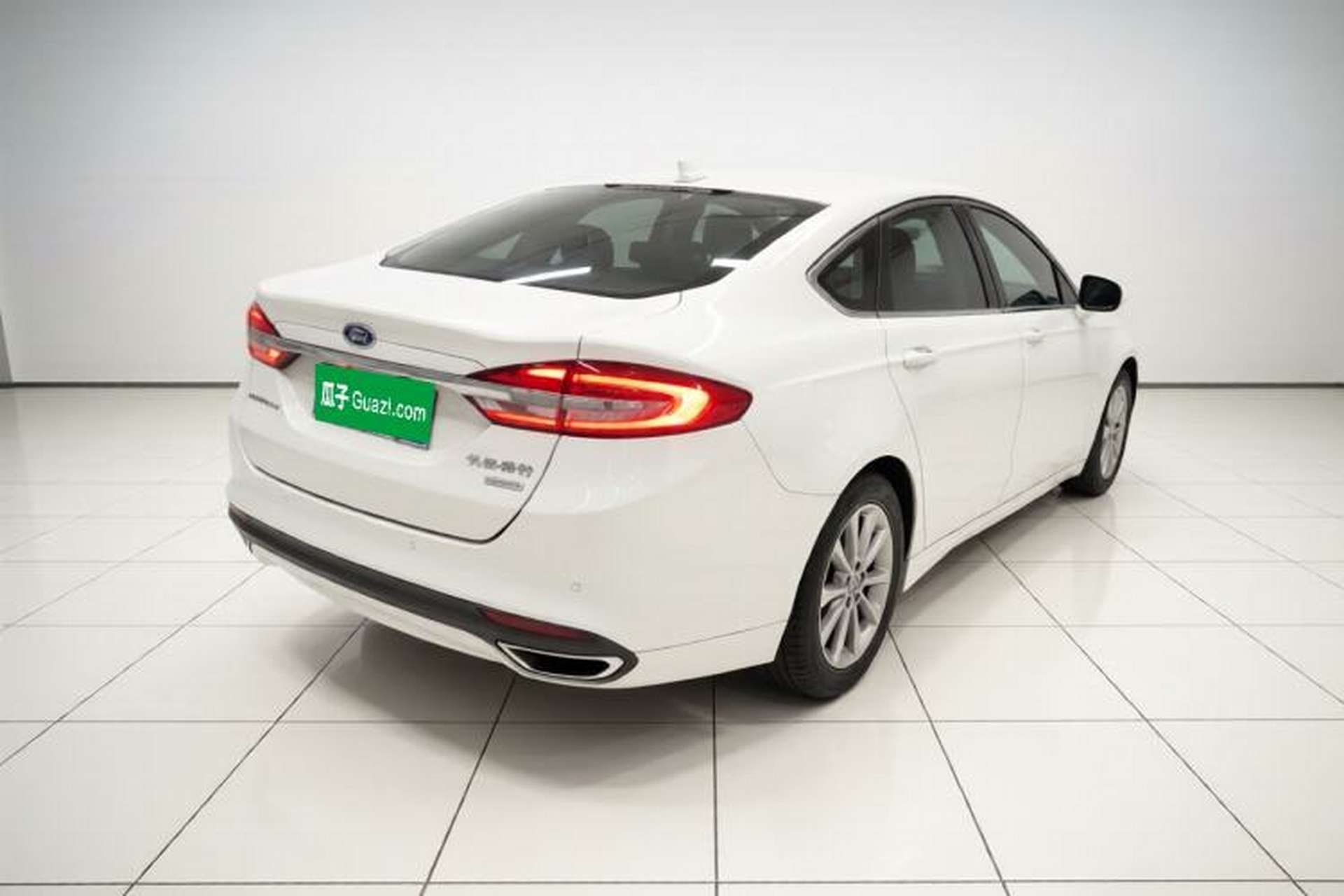 Used Ford Mondeo 2018 EcoBoost 180 Fashion Edition Rear Right 45 Deg