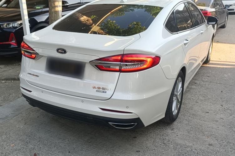 Used Ford Mondeo 2018 EcoBoost 180 Fashion Edition Rear Right 45 Deg