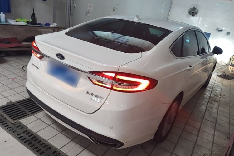 Used Ford Mondeo 2018 EcoBoost 180 Fashion Edition Rear Right 45 Deg