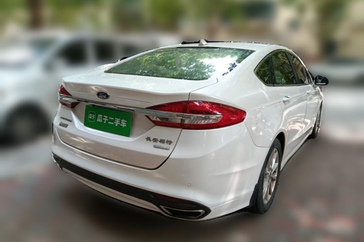 Used Ford Mondeo 2018 EcoBoost 200 Stylish Model Rear Right 45 Deg