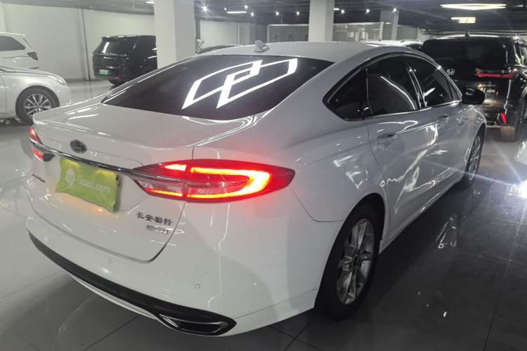 Used Ford Mondeo 2018 EcoBoost 200 Stylish Model Rear Right 45 Deg