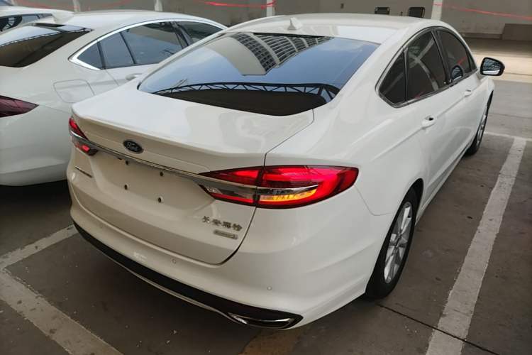 Used Ford Mondeo 2018 EcoBoost 180 Fashion Edition Rear Right 45 Deg