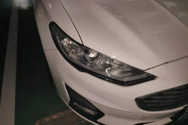 Used Ford Mondeo 2018 EcoBoost 180 Smart Control Fashion Model China V Standard Right Front Headlight