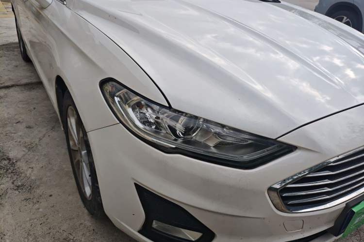 Used Ford Mondeo 2018 EcoBoost 200 Smart Control Fashion Model China V Standard Right Front Headlight