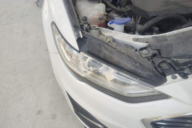 Used Ford Mondeo 2018 EcoBoost 180 Smart Control Fashion Model China VI Standard Right Front Headlight