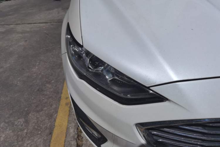 Used Ford Mondeo 2018 EcoBoost 180 Smart Control Fashion Model China V Standard Right Front Headlight