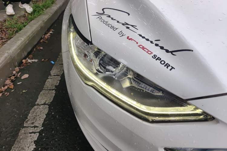 Used Ford Mondeo 2018 EcoBoost 180 Fashion Edition Right Front Headlight