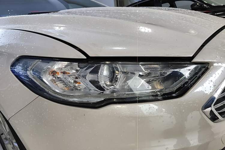 Used Ford Mondeo 2018 EcoBoost 200 Smart Control Fashion Model China V Standard Right Front Headlight