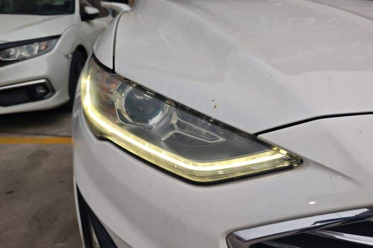 Used Ford Mondeo 2018 EcoBoost 200 Stylish Model Right Front Headlight