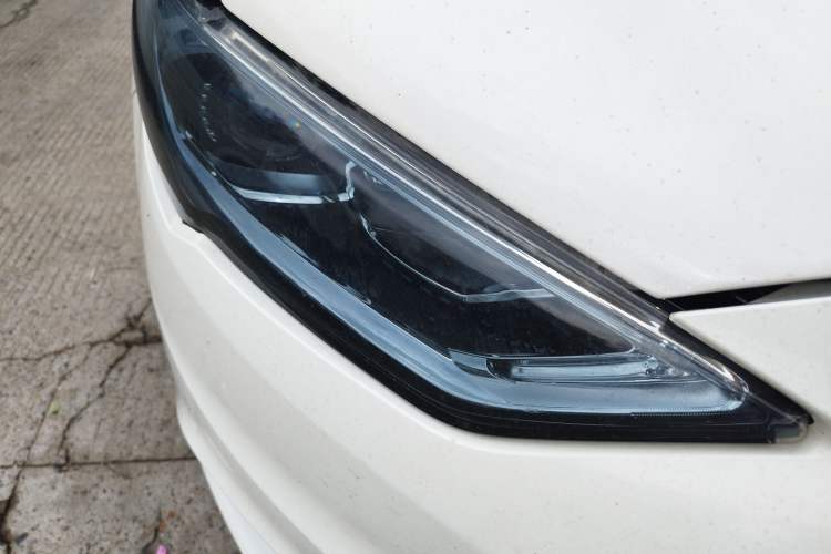 Used Ford Mondeo 2018 EcoBoost 200 Luxury Model Right Front Headlight