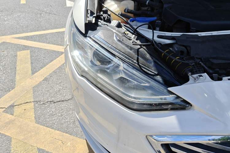 Used Ford Mondeo 2018 EcoBoost 200 Stylish Model Right Front Headlight