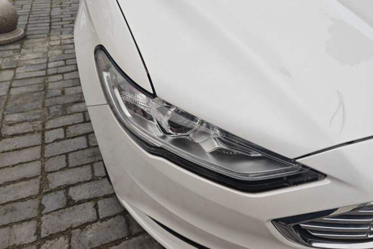 Used Ford Mondeo 2018 EcoBoost 200 Stylish Model Right Front Headlight