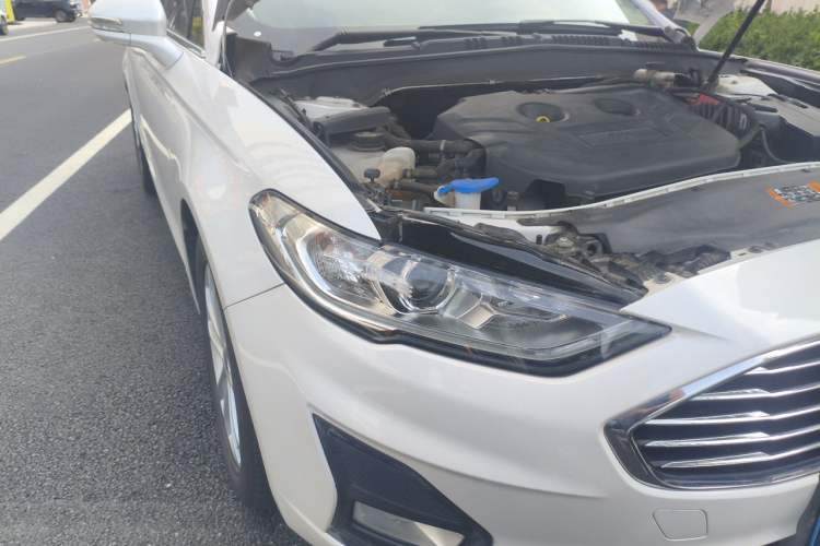 Used Ford Mondeo 2018 EcoBoost 200 Smart Control Fashion Model China V Standard Right Front Headlight