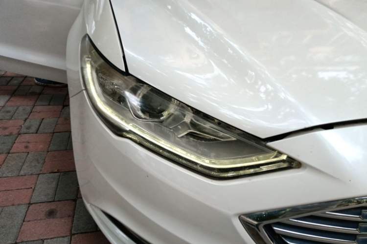 Used Ford Mondeo 2018 EcoBoost 200 Stylish Model Right Front Headlight