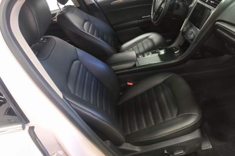 Used Ford Mondeo 2018 EcoBoost 200 Smart Control Fashion Model China V Standard Right Front Seat