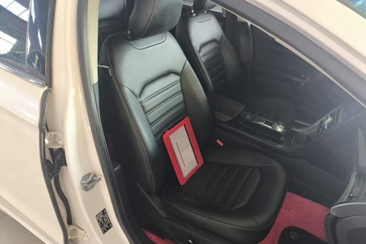 Used Ford Mondeo 2018 EcoBoost 180 Smart Control Fashion Model China V Standard Right Front Seat
