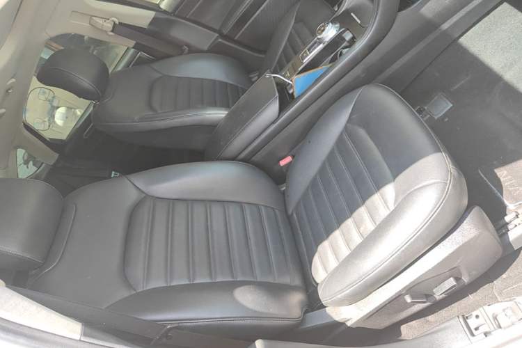 Used Ford Mondeo 2018 EcoBoost 180 Smart Control Fashion Model China V Standard Right Front Seat