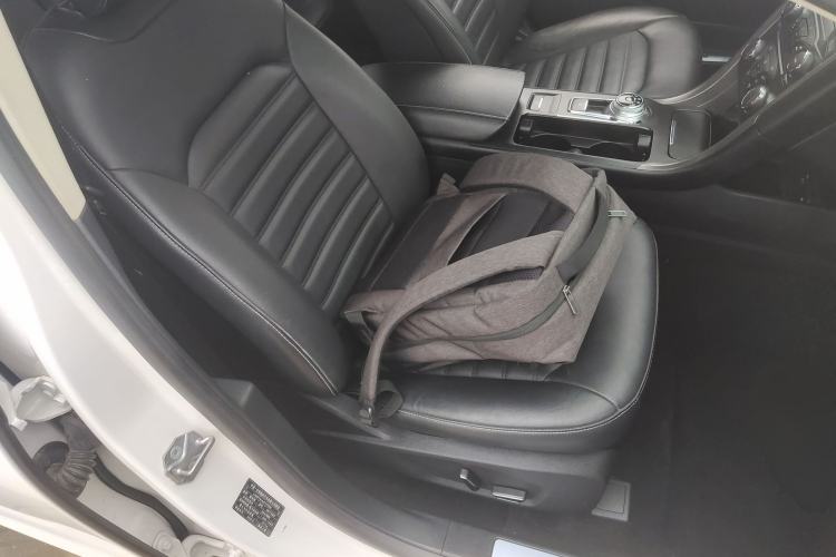 Used Ford Mondeo 2018 EcoBoost 180 Fashion Edition Right Front Seat