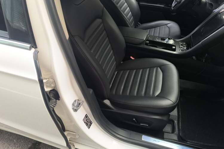 Used Ford Mondeo 2018 EcoBoost 180 Smart Control Fashion Model China V Standard Right Front Seat