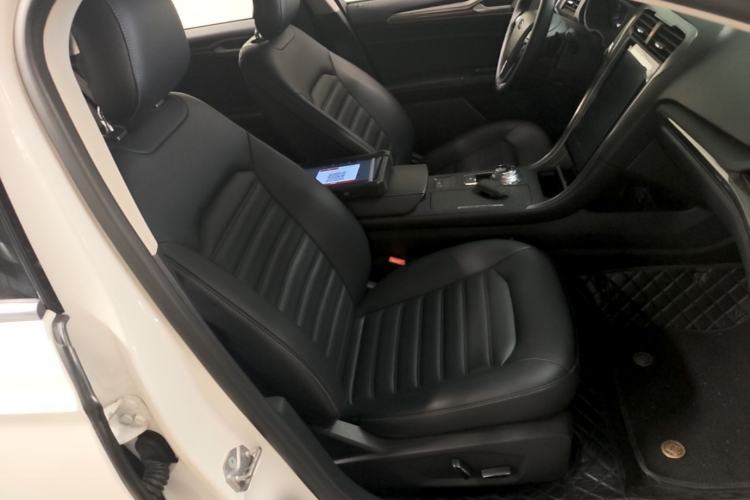 Used Ford Mondeo 2018 EcoBoost 180 Smart Control Fashion Model China VI Standard Right Front Seat