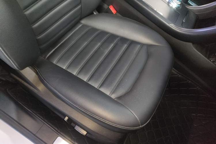 Used Ford Mondeo 2018 EcoBoost 200 Smart Control Fashion Model China V Standard Right Front Seat