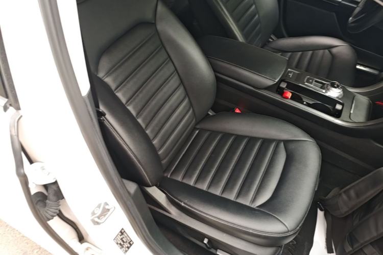 Used Ford Mondeo 2018 EcoBoost 200 Smart Control Fashion Model China VI Standard Right Front Seat