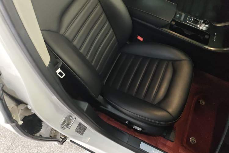 Used Ford Mondeo 2018 EcoBoost 180 Smart Control Fashion Model China V Standard Right Front Seat