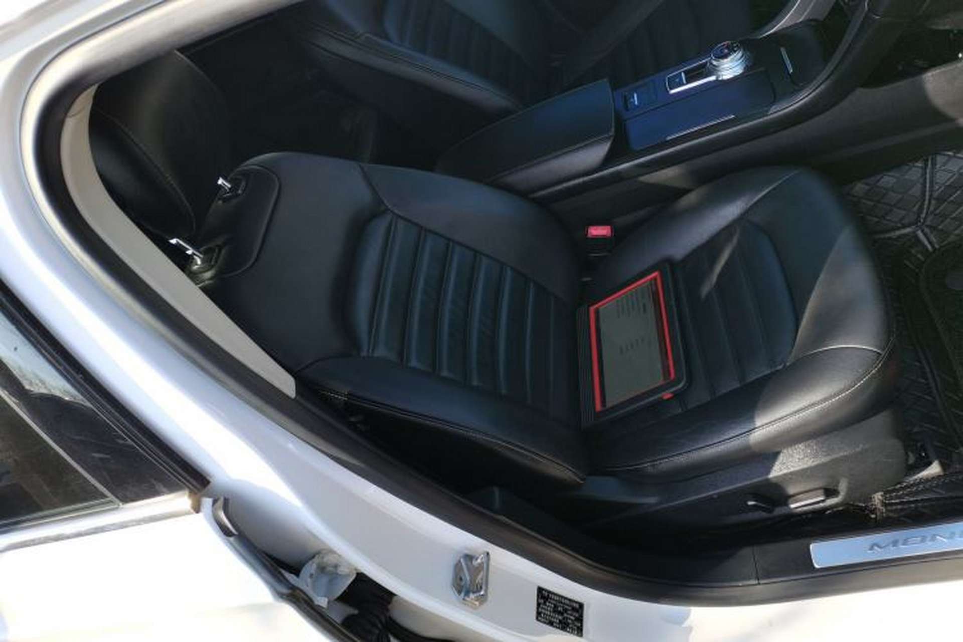 Used Ford Mondeo 2018 EcoBoost 180 Fashion Edition Right Front Seat