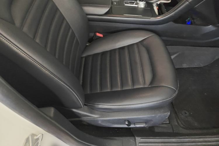 Used Ford Mondeo 2018 EcoBoost 180 Smart Control Fashion Model China V Standard Right Front Seat