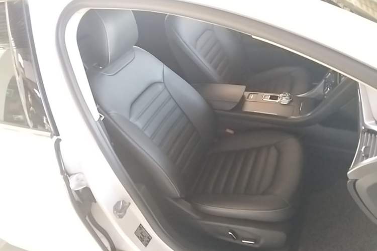 Used Ford Mondeo 2018 EcoBoost 180 Smart Control Fashion Model China VI Standard Right Front Seat