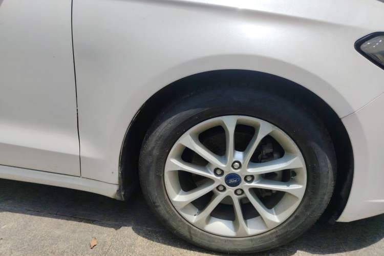 Used Ford Mondeo 2018 EcoBoost 180 Fashion Edition Right Front Wheel Hub