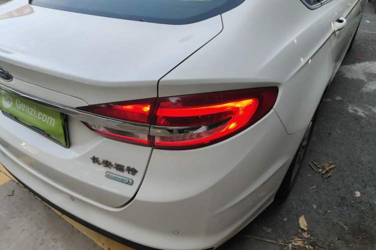 Used Ford Mondeo 2018 EcoBoost 180 Fashion Edition Right Rear Taillight