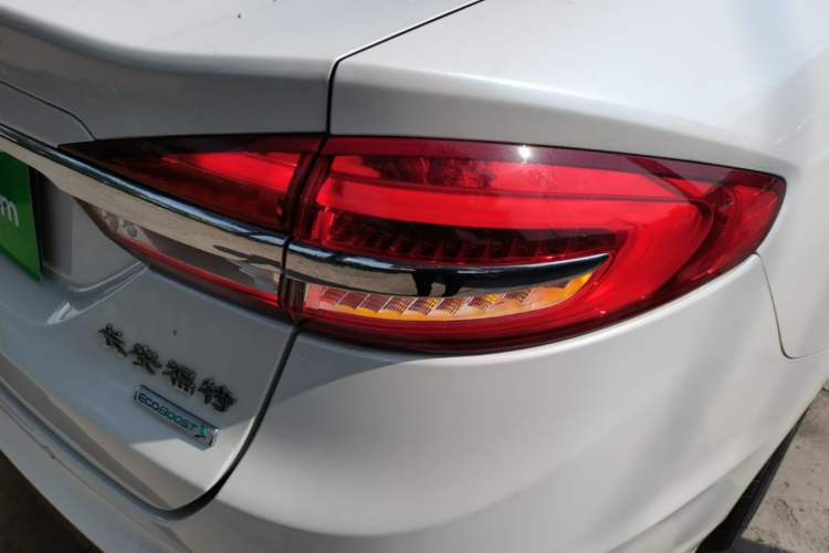 Used Ford Mondeo 2018 EcoBoost 180 Fashion Edition Right Rear Taillight