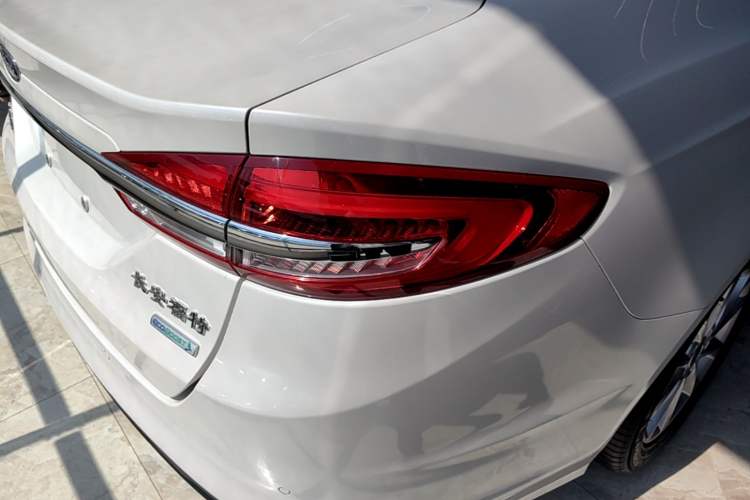 Used Ford Mondeo 2018 EcoBoost 180 Fashion Edition Right Rear Taillight