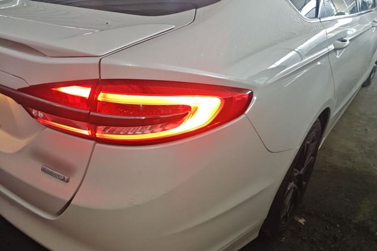 Used Ford Mondeo 2018 EcoBoost 180 Cognac Special Edition Right Rear Taillight