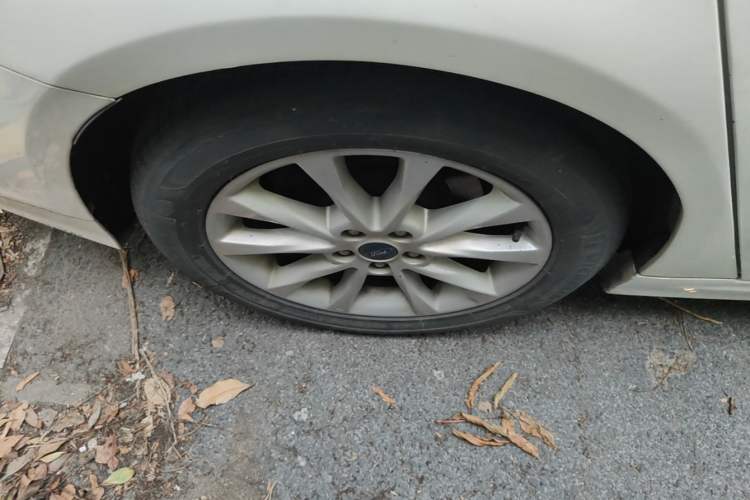 Used Ford Mondeo 2018 EcoBoost 180 Fashion Edition Right Rear Wheel Hub